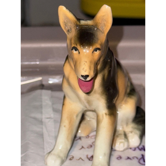 Vintage 1950s ceramic German Shepherd. Japan stamp. - Picture 5 of 9